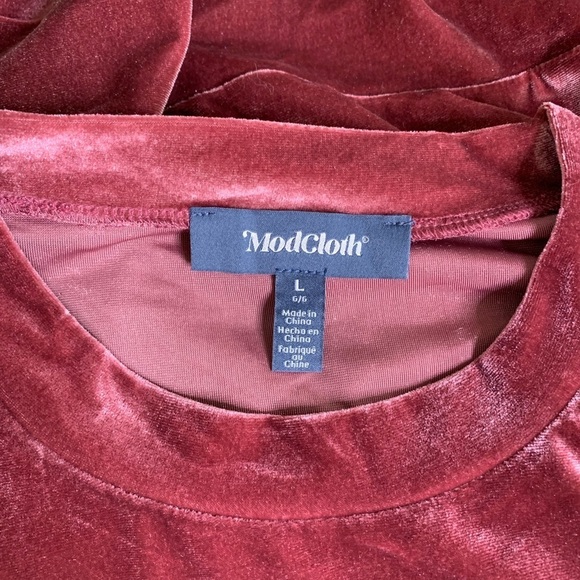 Modcloth‎ Touch and Go Velour Pullover Sweatshirt - Picture 3 of 5